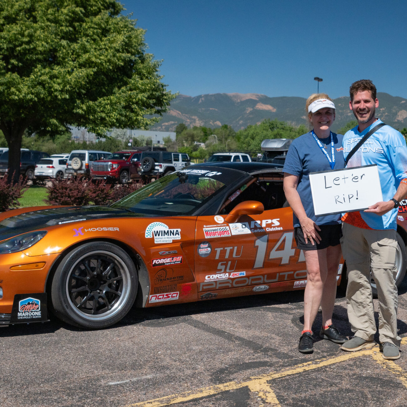 Supporting Tracy during her first year racing at Pikes Peak — one of many drivers to sign my whiteboard project.